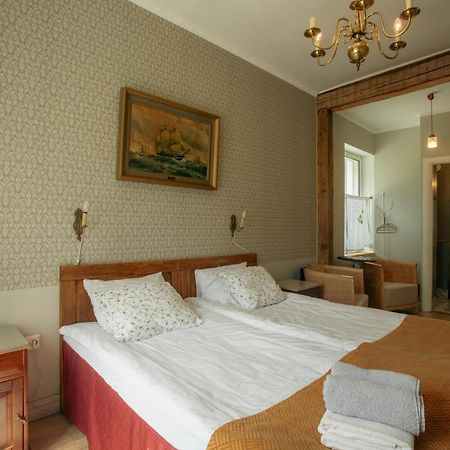 Guesthouse Kadrina Mois Luaran gambar