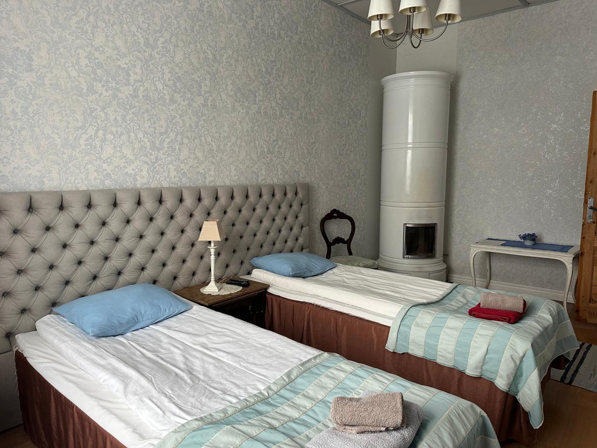 Guesthouse Kadrina Mois Luaran gambar