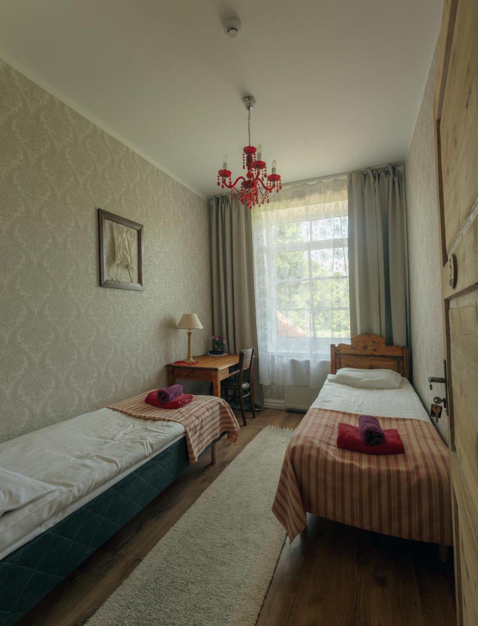 Guesthouse Kadrina Mois Luaran gambar