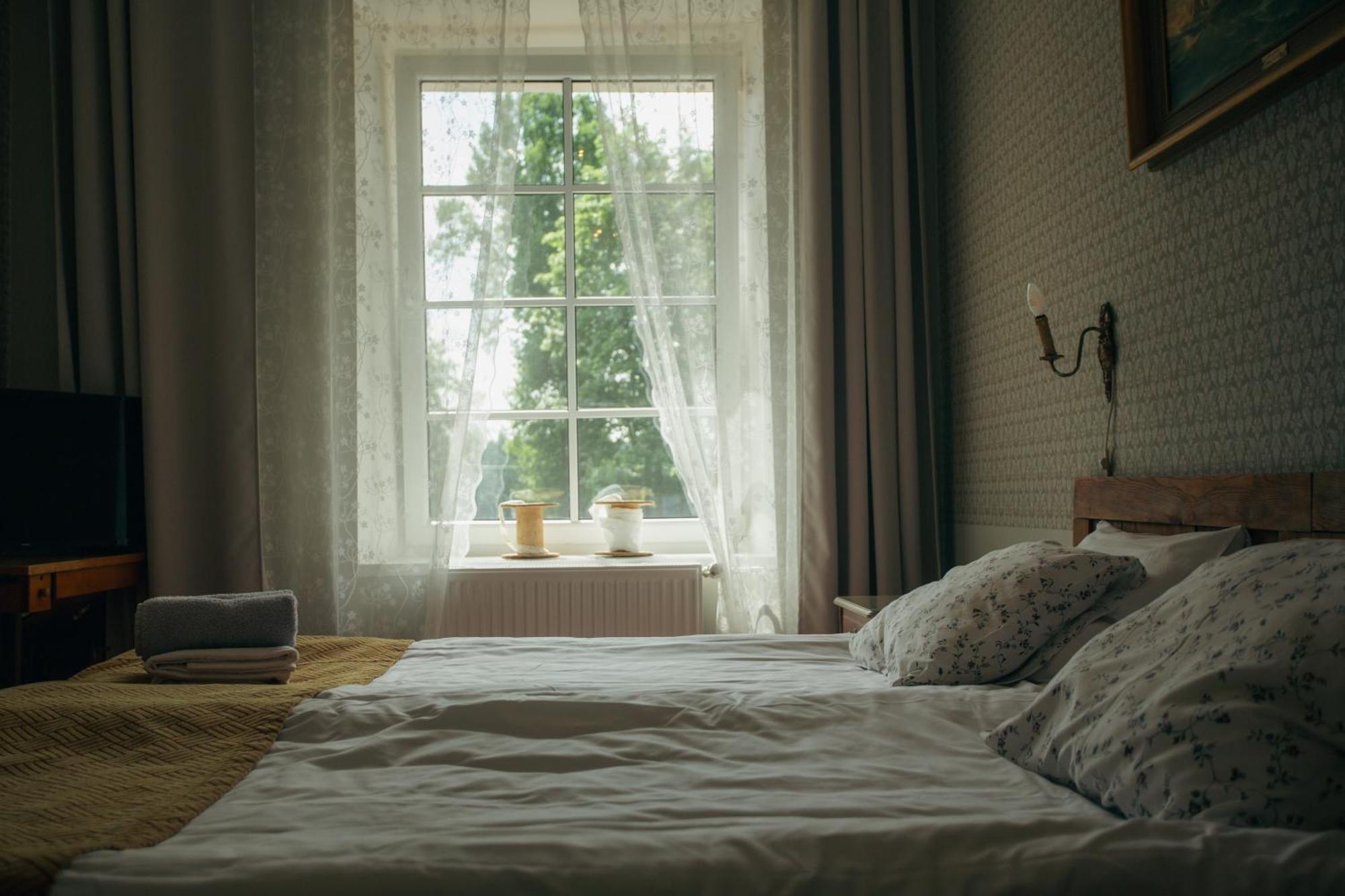 Guesthouse Kadrina Mois Luaran gambar